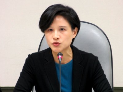 Cheng Li-chiun from VOA
