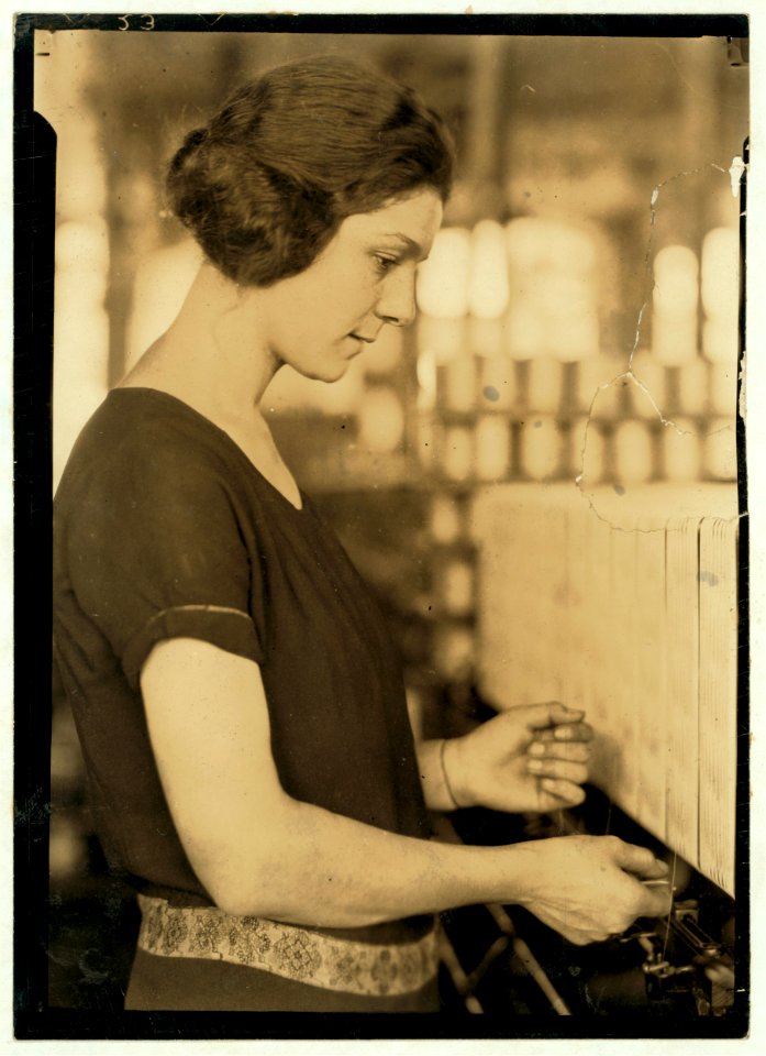 Cheney Silk Mills. Favorable working conditions. LOC nclc.03141