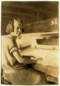 Cheney Silk Mills. Favorable working conditions. LOC nclc.03147
