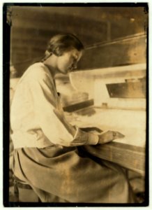 Cheney Silk Mills. Favorable working conditions. LOC nclc.03149