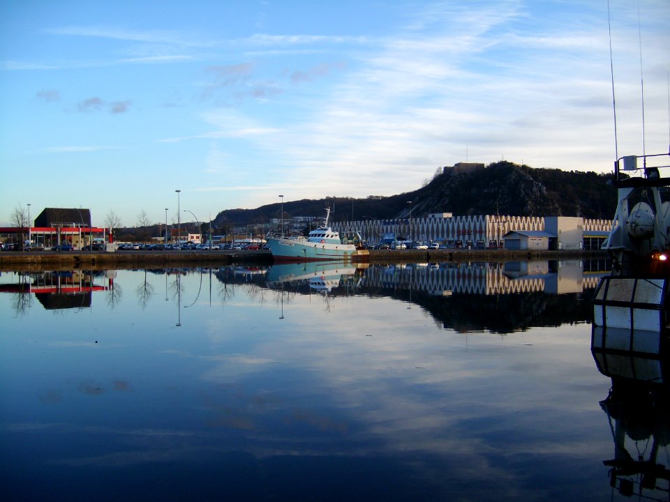 Cherbourg, Bassin de commerce sous le soleil d'hiver (3)