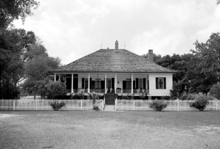 Cherokee Plantation house photo