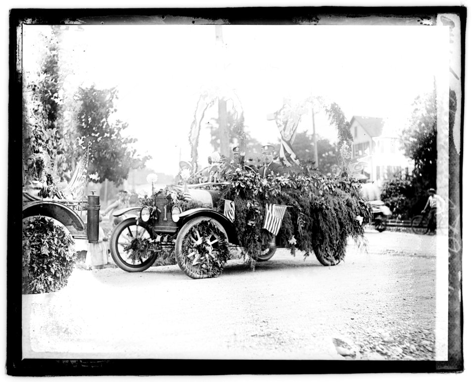Cherry Dale Arts Parade LOC npcc.04229