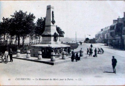 Cherbourg monument aux morts