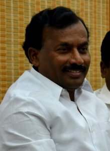 Chennai Sister City Mayor Julian Castro met with Chennai Corporation Mayor Saidai Duraiswami in Chennai (cropped)