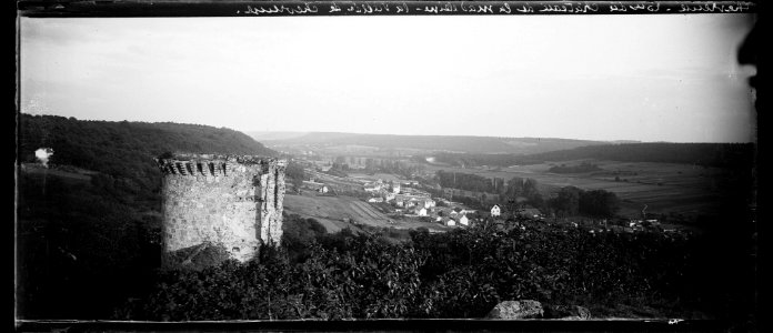 Chevreuse. Tour du château de la Madeleine. La vallée de Chevreuse - Fonds Berthelé - 49Fi1131