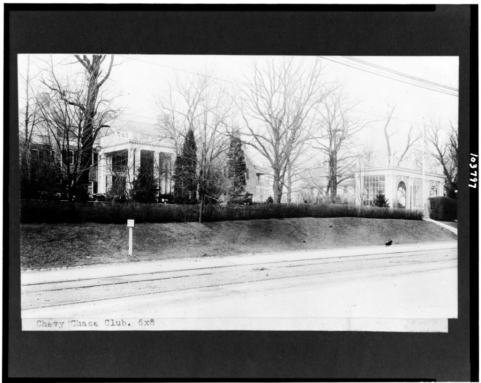 Chevy Chase Club, with road in foreground, Chevy Chase, Maryland LCCN91793107