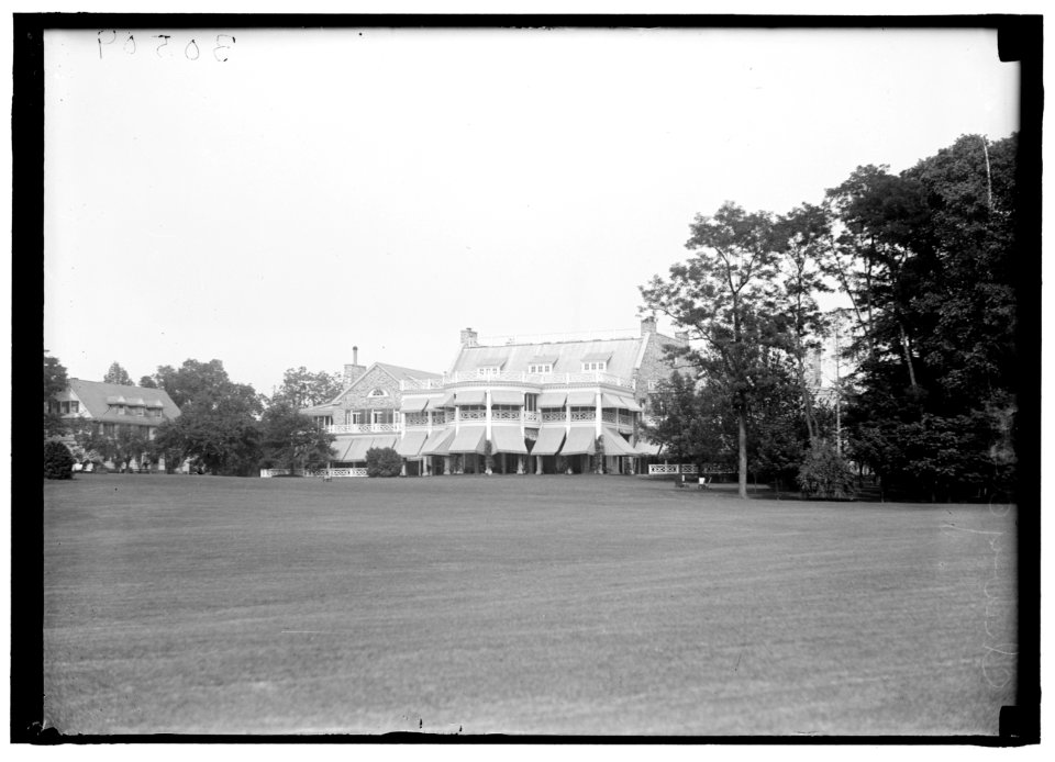 CHEVY CHASE COUNTRY CLUB LCCN2016870127