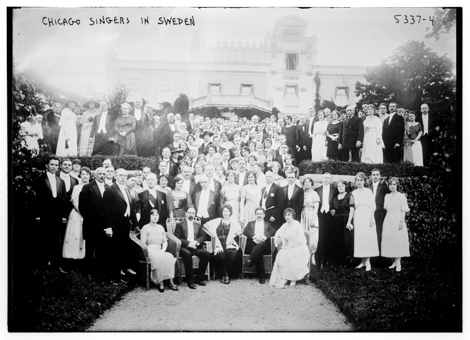 Chicago Singers in Sweden LCCN2014719577