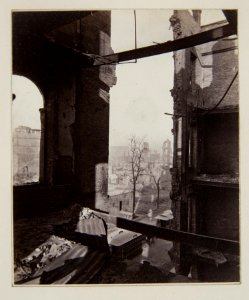 Chicago Fire of 1871, From Tribune Building Southeast (NBY 1680)