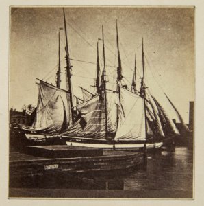 Chicago pre-fire, From Rush St. Bridge (NBY 1578)