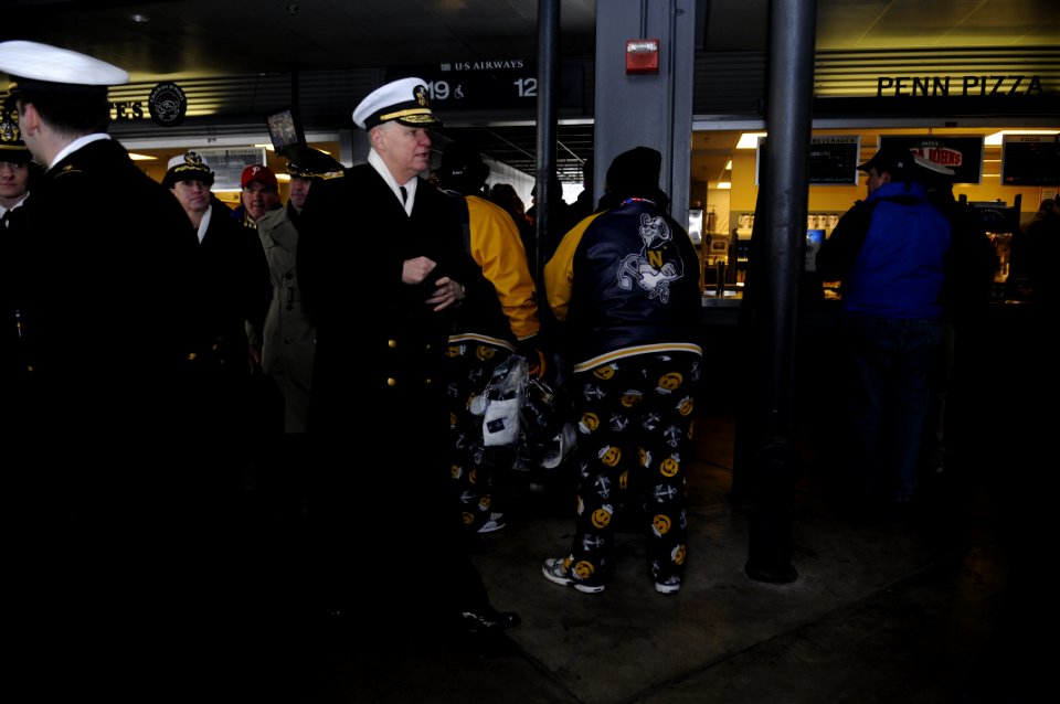 Chief of Naval Operations 081206-N-FI224-180