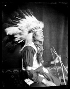 Chief Lone Bear, a Sioux Indian from Buffalo Bill's Wild West Show LCCN2006679554
