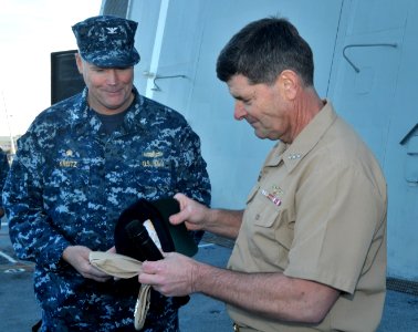 Chief of naval personnel visits USS New York 140117-N-GC472-262