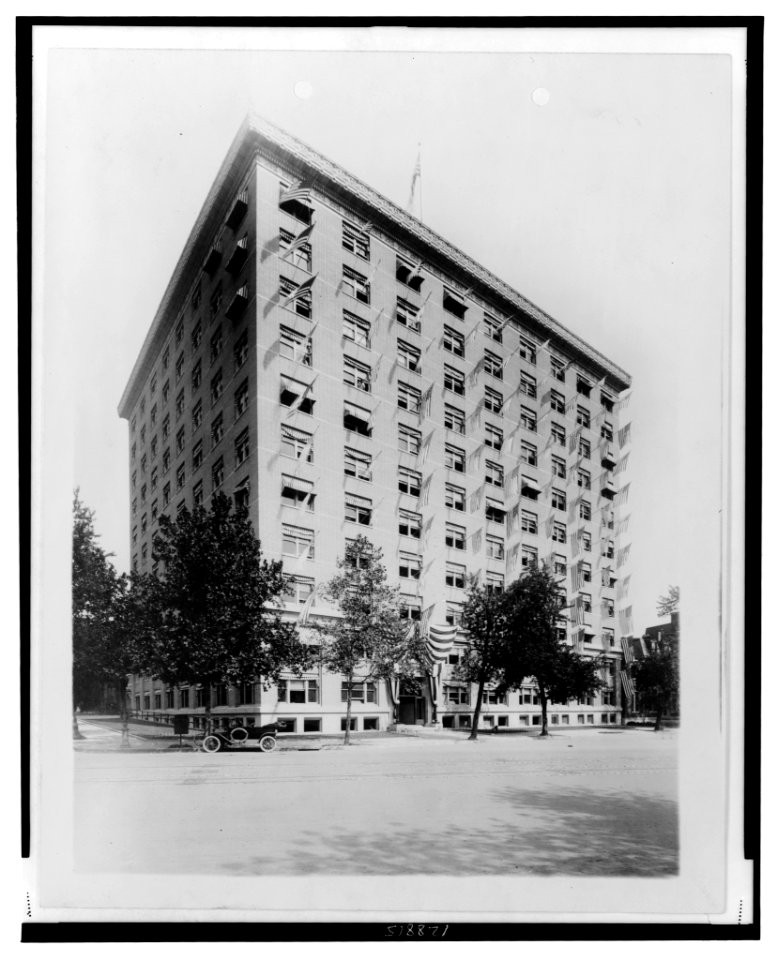Commerce Department building, Washington, D.C. LCCN2001698175