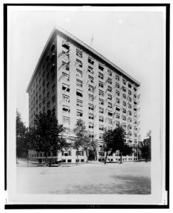 Commerce Department building, Washington, D.C. LCCN2001698175