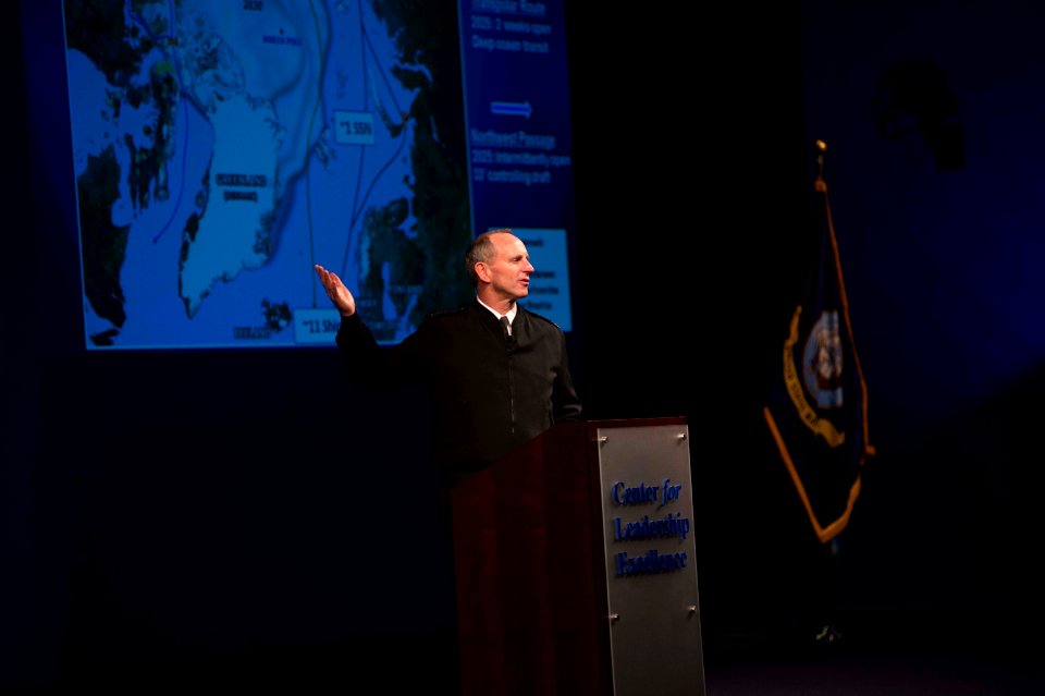 Chief of Naval Operations 140205-N-WL435-075