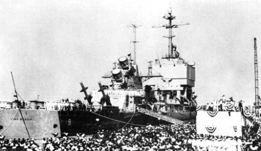 Commissioning of USS Long Beach (CGN-9), 9 September 1961