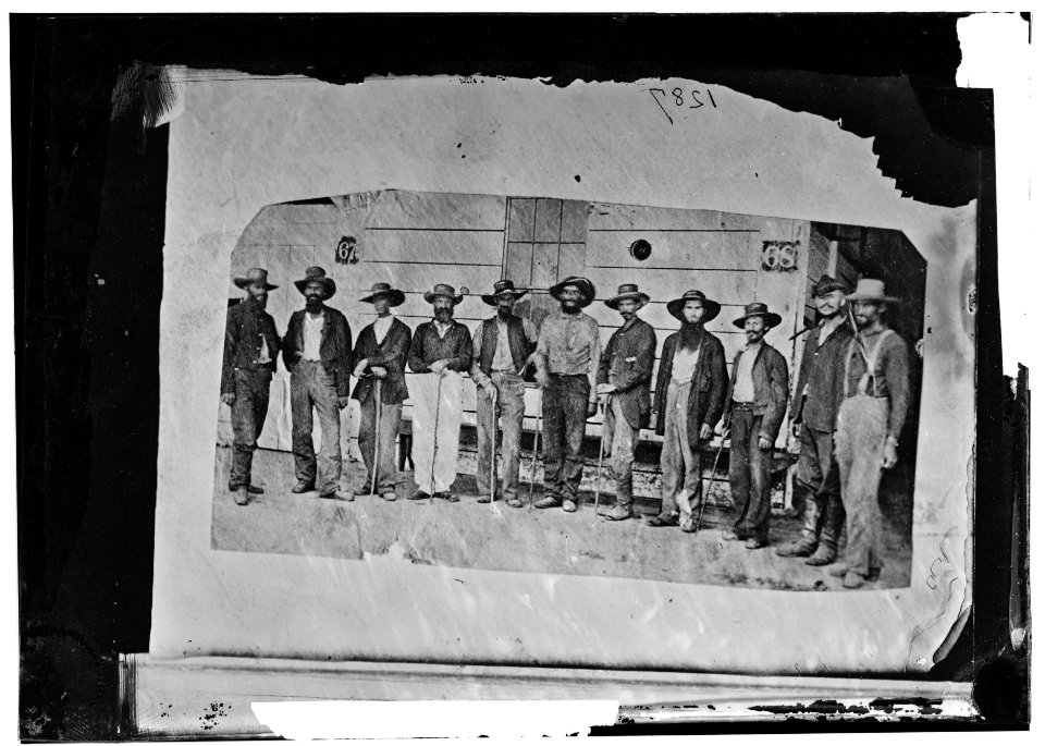 Commissioned officers of 19th Iowa Infantry after their exchange as prisoners of war, New Orleans LOC cwpb.01432