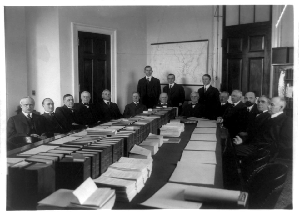 Committee on Rivers and Harbors, 16 men around table LCCN91786790