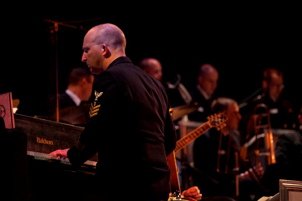 Commodores tour (22569277658)