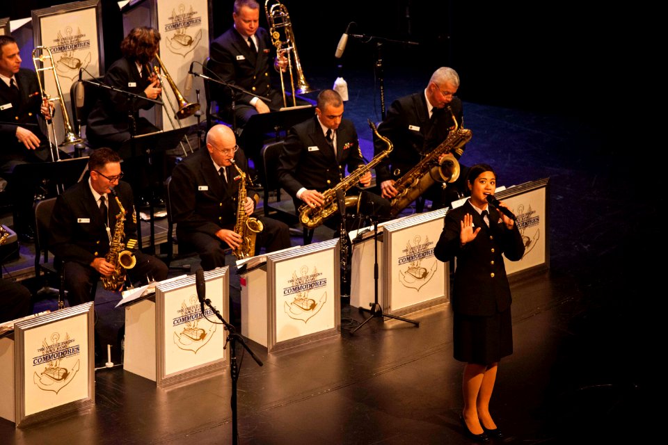 Commodores tour 2015 Elkhart, IN (21953379594)