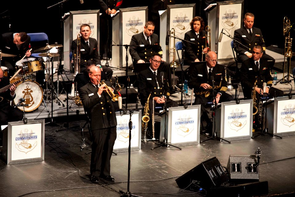 Commodores Tour (22694683251)