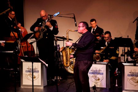 Commodores tour (22867222952)