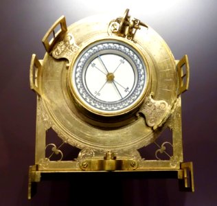 Compass with diopter, Mattheus Heintz, Zwickau, 1631 - Mathematisch-Physikalischer Salon, Dresden - DSC08002 photo