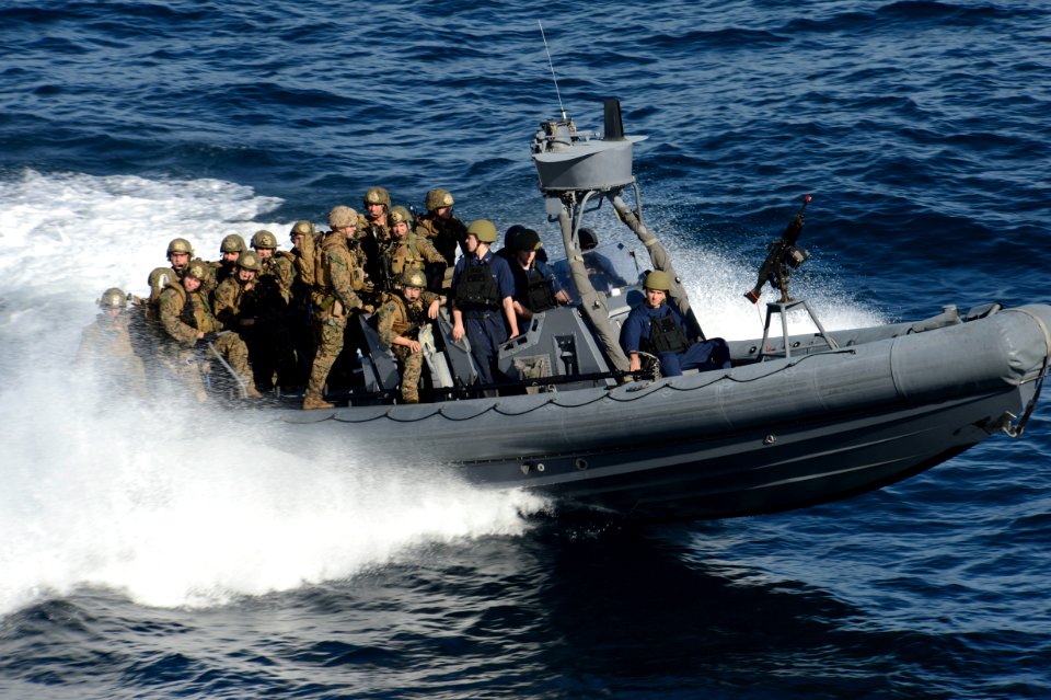 Composite Training Unit Exercise (COMPTUEX) 131205-N-BD629-136