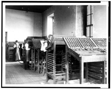 Compositors working in printing shop, Hampton Institute, Hampton, Virginia LCCN94502417