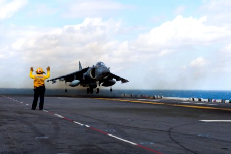 Composite Training Unit Exercise 141014-N-KD168-033