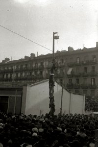 Concurso de baile al suelto en la plaza de Easo (2 de 3) - Fondo Car-Kutxa Fototeka