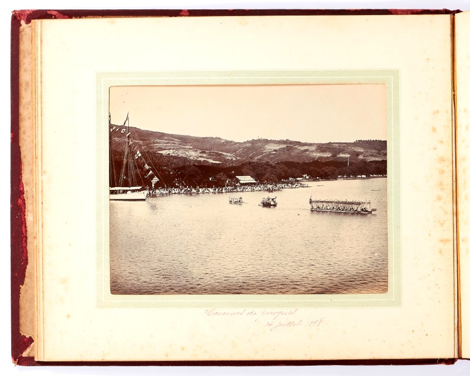 Concours de pirogues le 14 juillet 1898, 1887-1888