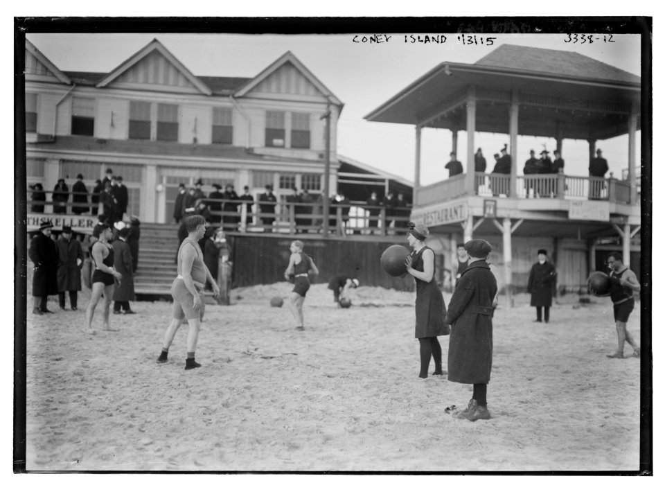 Coney Isl., 1-3-15 LCCN2014698130