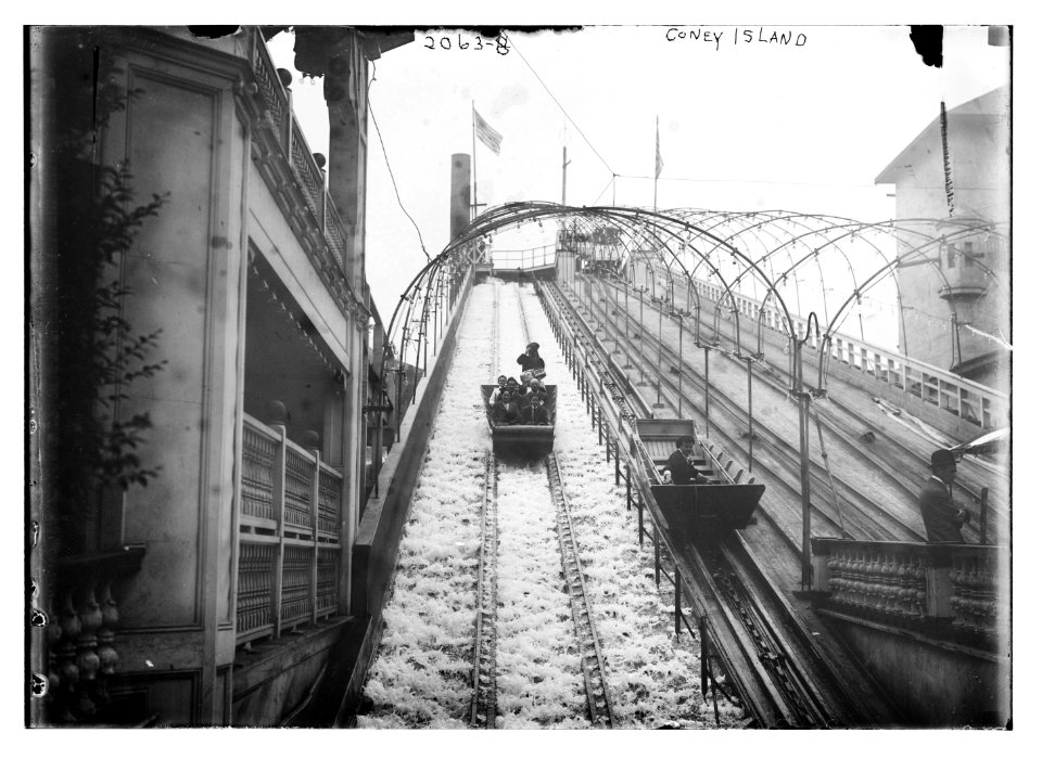 Coney Island LCCN2014688398