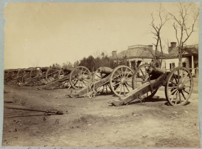 Confederate Artillery captured at Missouri (i.e. Missionary) Ridge headquarters Army of the Cumberland LCCN2012649376