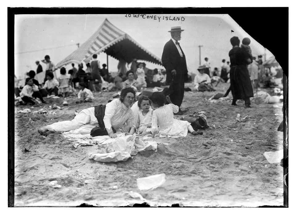 Coney Island LCCN2014688397