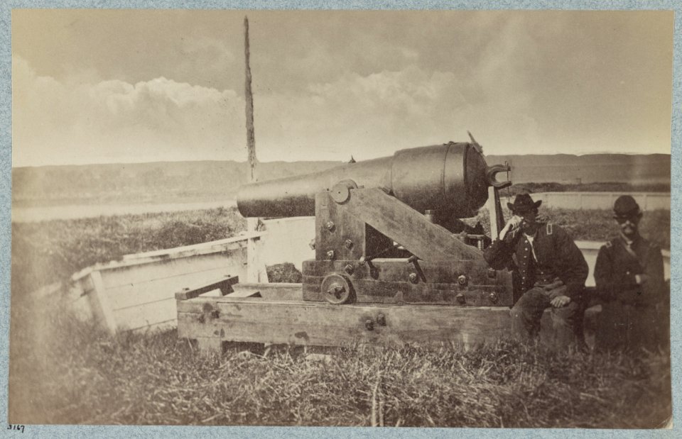Confederate gun Whistling Dick, Vicksburg, Miss LCCN2013649011