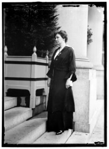 CONFEDERATE MONUMENT. ARLINGTON NATIONAL CEMETERY. MRS. DAISY McLAURIN STEVENS, PRESIDENT, U.D.C., SPEAKING LCCN2016865616