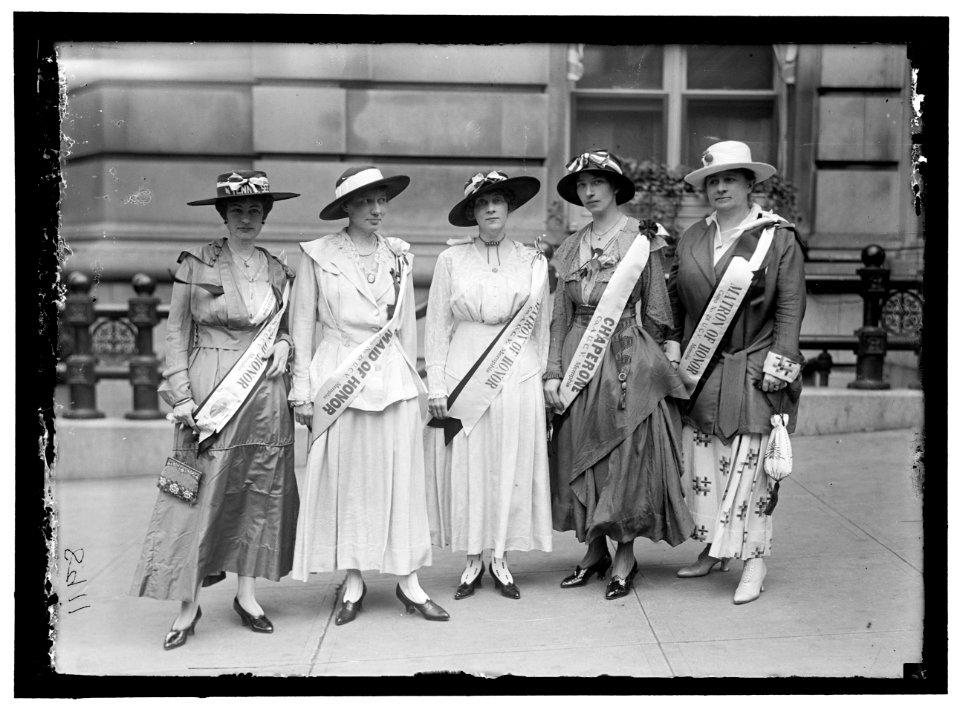 CONFEDERATE REUNION. MAID AND MATRONS OF HONOR FROM MEMPHIS LCCN2016867903