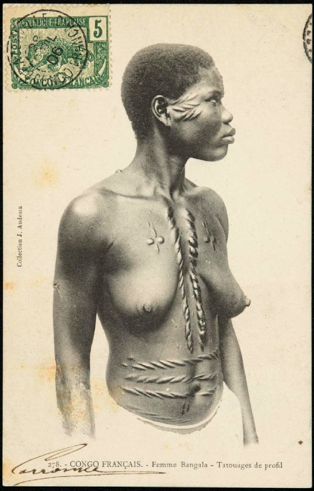 CONGO FRANÇAIS. Femme Bangala - Tatouages de profil