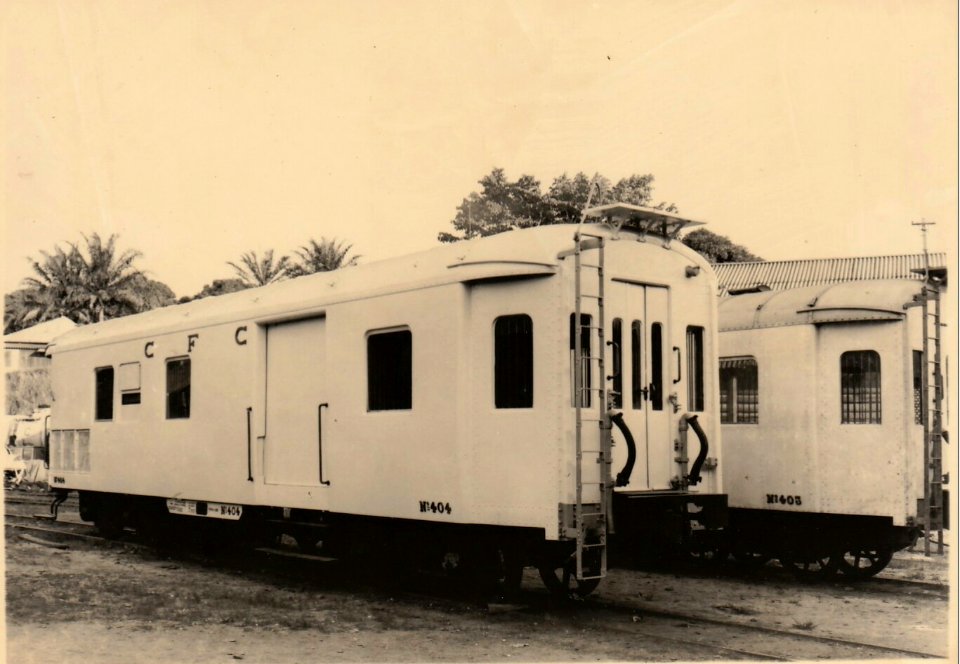 Congo Railways - Compagnie du Chemin de Fer du Congo (CFCC) - narrow gauge cars Nrs. 404 & 405