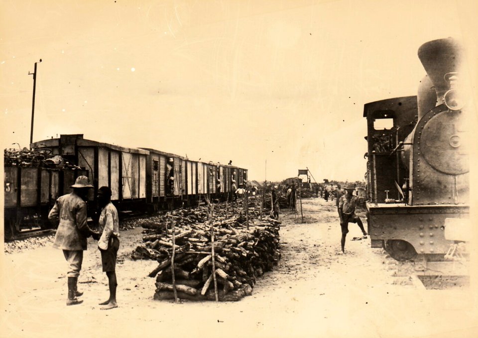 Congo Railways - Compagnie des Grands Lacs Kongolo-Kindu - a freight train