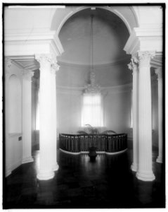 CONGRESSIONAL CLUB VESTIBULE LCCN2016861578