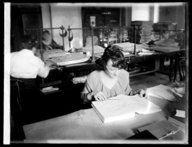 Congressional Library, (Washington, D.C.)- bookbinding LCCN2016851391