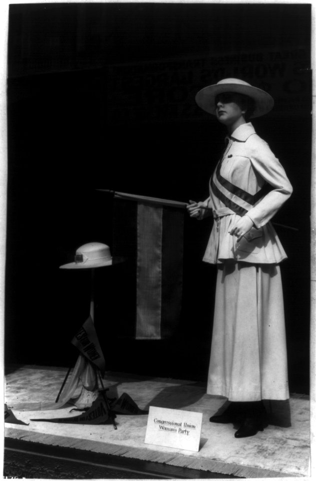 Congressional Union Woman's party manikin in window display, Wash., D.C. LCCN2013648109