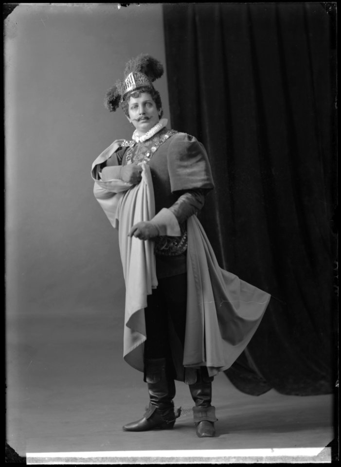 Conny Molin in Trubaduren at Kungliga Operan 1911 - SMV - NM057
