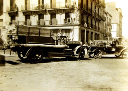 Dennis and Ford fire trucks at Station No.1 Base Section No.1, St. Nazaire, France, 1918 (32249018564)