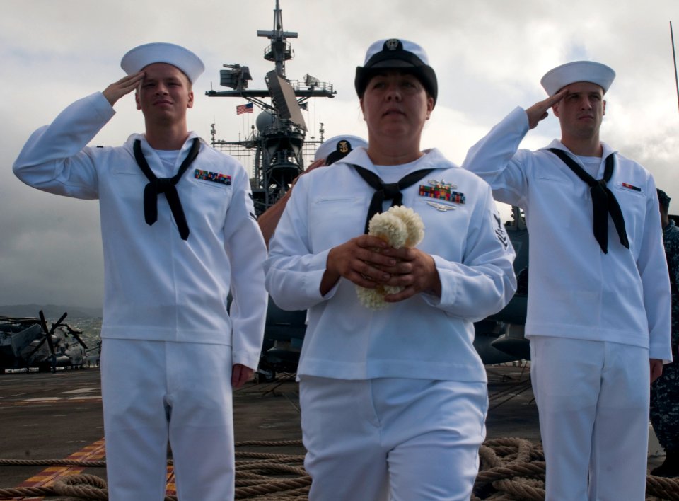 Departing Pearl Harbor 120925-N-HU377-026